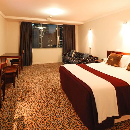 Astor Metropole Hotel Brisbane Extérieur photo